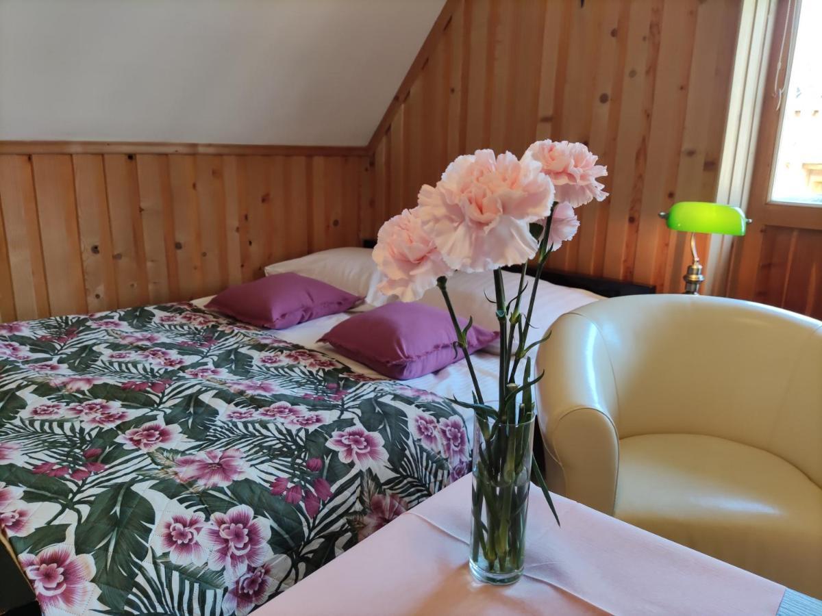 Bed and Breakfast Zakatek Pod Smrekami Косьцелісько Екстер'єр фото